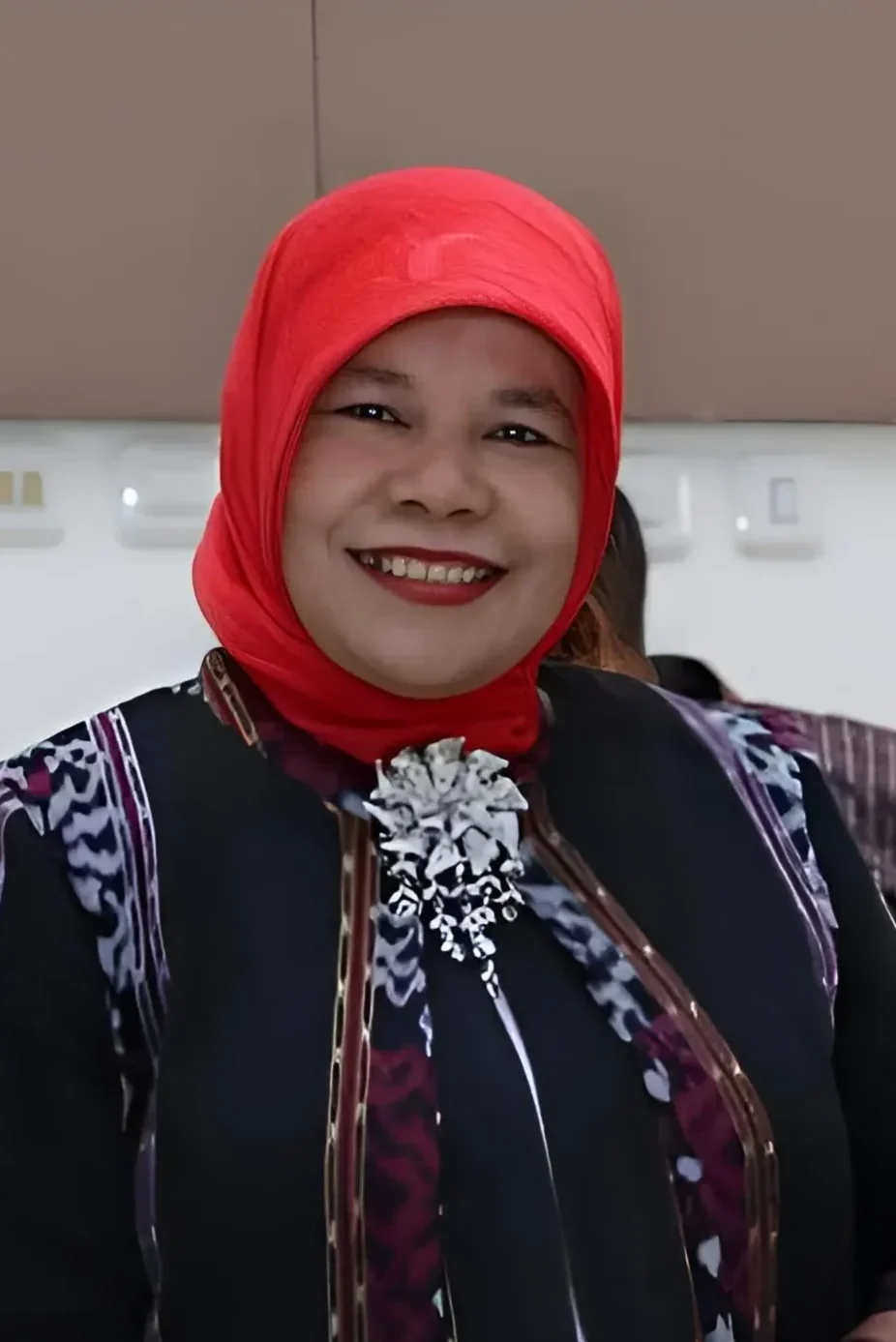 Eka Dahlan Uar (Dekan)